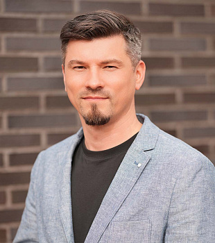 Александр