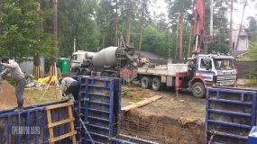 Армирование стен цокольного этажа и установка опалубки - 11