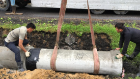 Устройство вьезда на участок. Укладка трубы ж.б. - 8