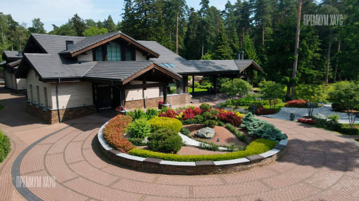 Загородное имение в Солнечном