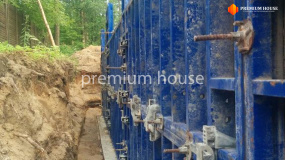 Армирование стен цокольного этажа и установка опалубки - 8