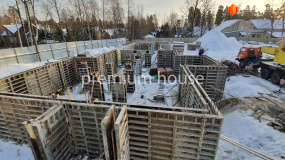 Бетонирование стен цоколя - 3