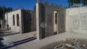 Песочнео ЖБ монолитные стены второго этажа - 4