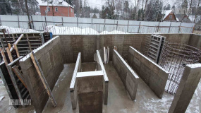 Бетонирование стен цоколя - 5