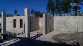 Песочнео ЖБ монолитные стены второго этажа - 5