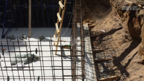 Армирование стен цокольного этажа и установка опалубки - 2