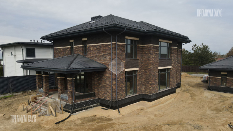 Классической дом в Токсово С300